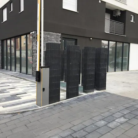 Cool With Free Parking Apartament *