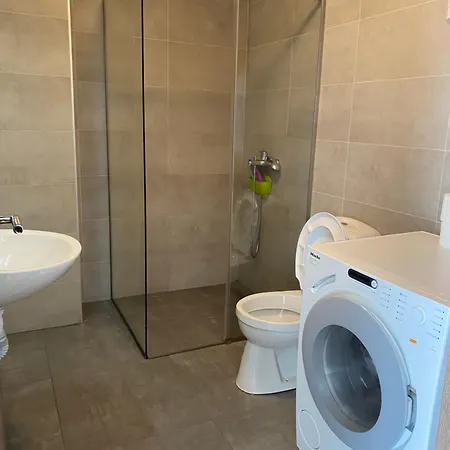 Cool With Free Parking Apartament