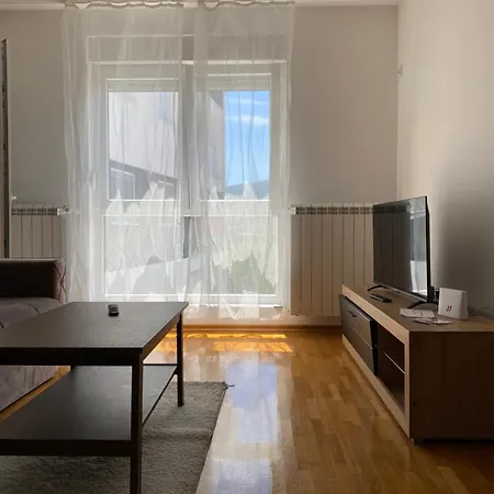 Cool With Free Parking Čačak