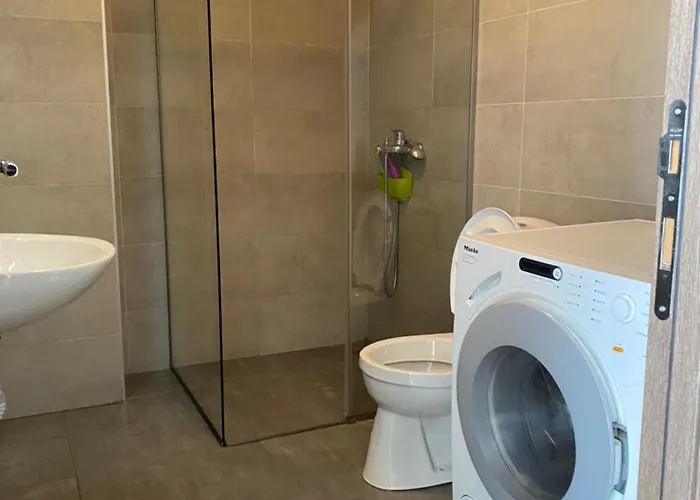 Cool With Free Parking Čačak